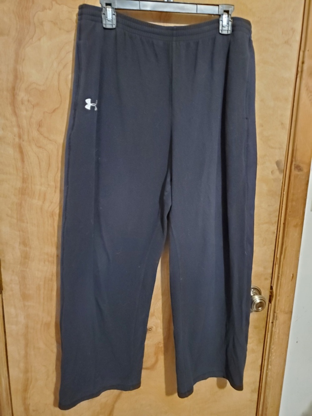 #1005 Mens pants by under Armour